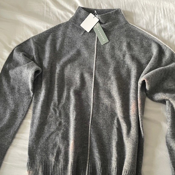 InCashmere Mock Turtleneck Sweater NWT - Picture 3 of 5